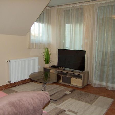 Gréta Apartman Hajdúszoboszló Exterior foto
